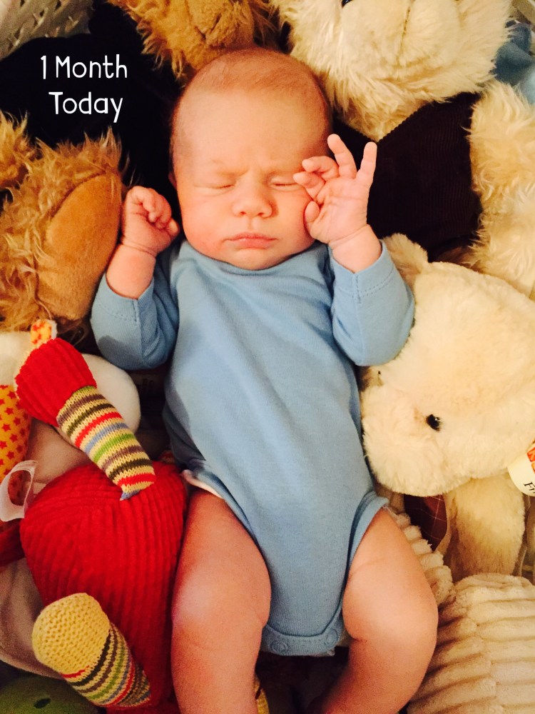 First Year Photos - Ari 1 Month