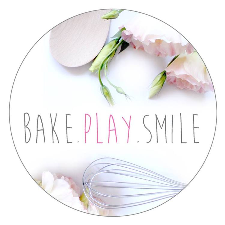 Bake Play Smile Logo